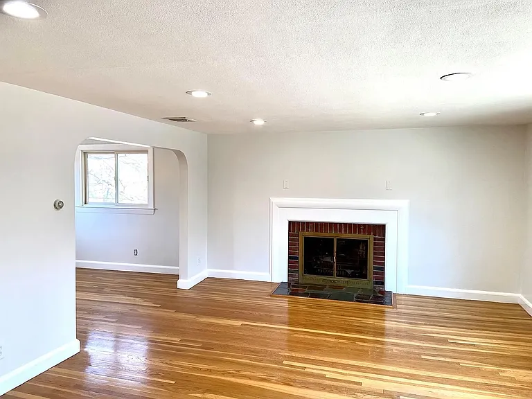 640 Lagrange St #2 — Photo 5