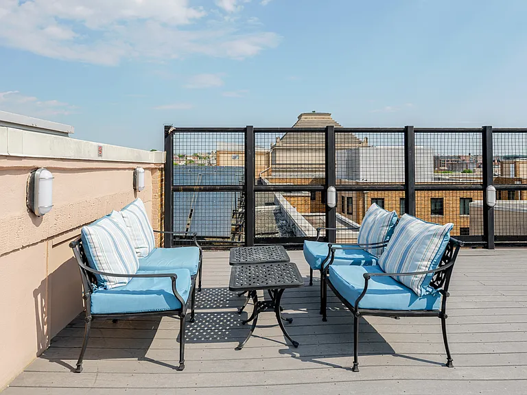 1701 16th St NW #208 — Photo 17