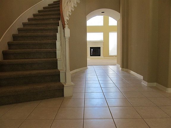 3rd image of 16623 Hope Farm Ln