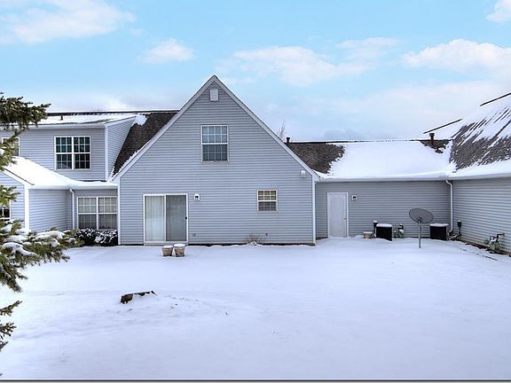 2nd image of 605 Windsor Ln #3A