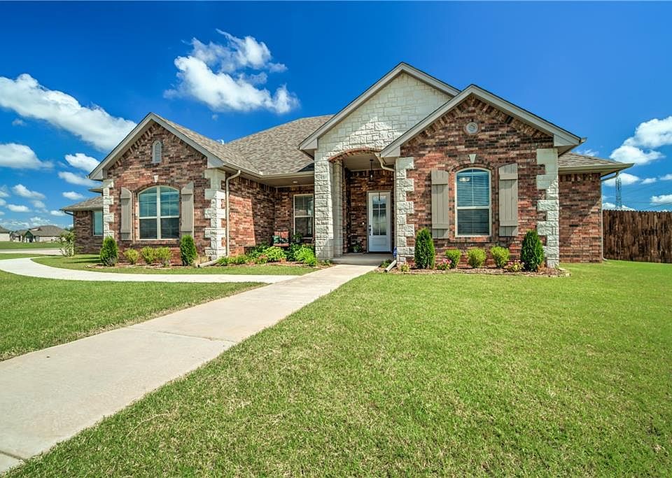 1st image of 12116 Sequro Ln