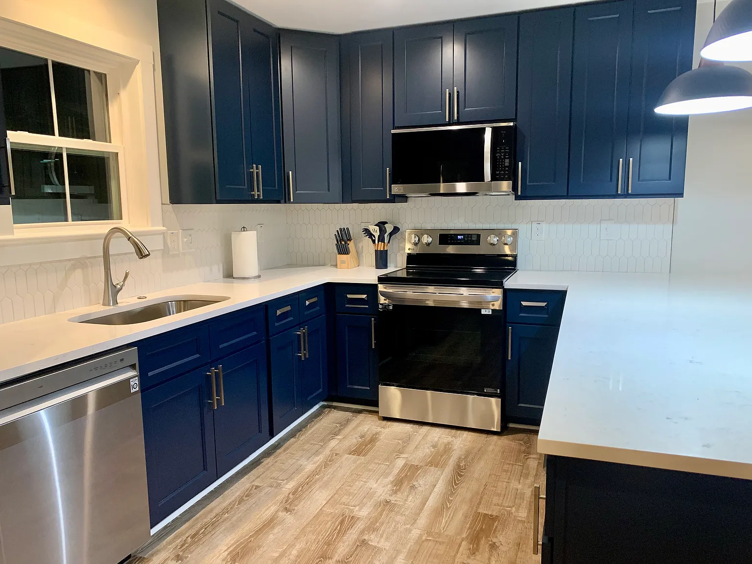 1079 N Shadow Dr — Photo 3