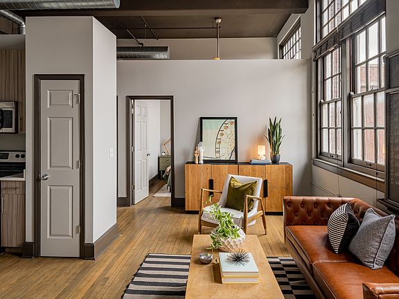 4th image of 815 Ann Ave #1K