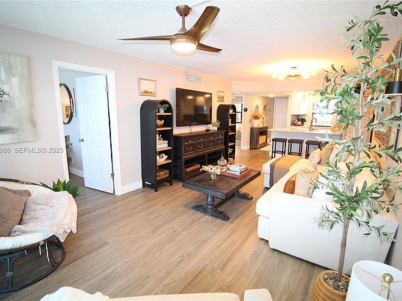 2nd image of 7370 S Ocean Dr APT 715
