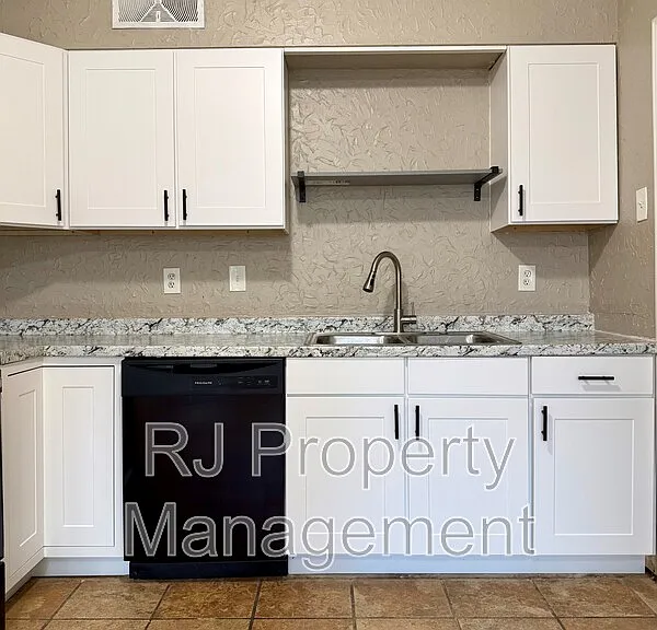 5368 Scottsdale Ave — Photo 13