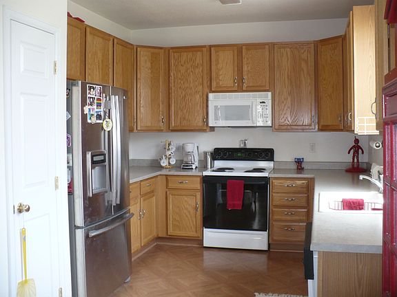 Lots of cabinets/storage
