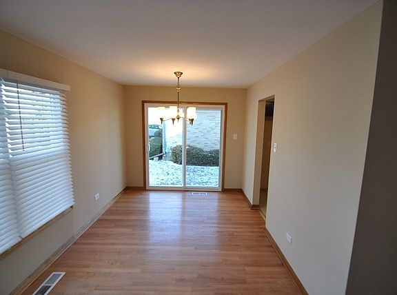 5th image of 1023 6th Ave