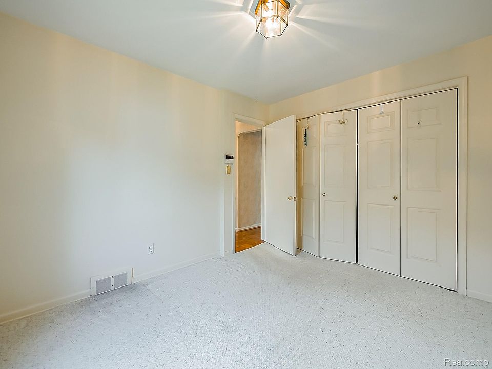 1545 Penistone Rd, photo 14