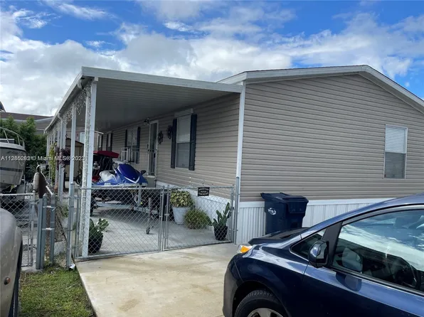 19800 SW 180th Ave Lot 566, Miami, FL 33187