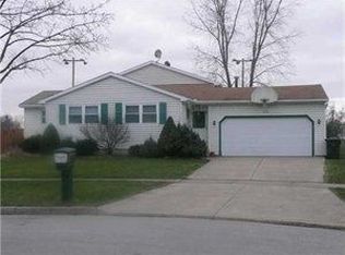 1546 Dangelo Dr, North Tonawanda, NY 14120