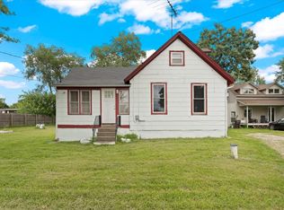 1112 N River Rd, McHenry, IL 60051