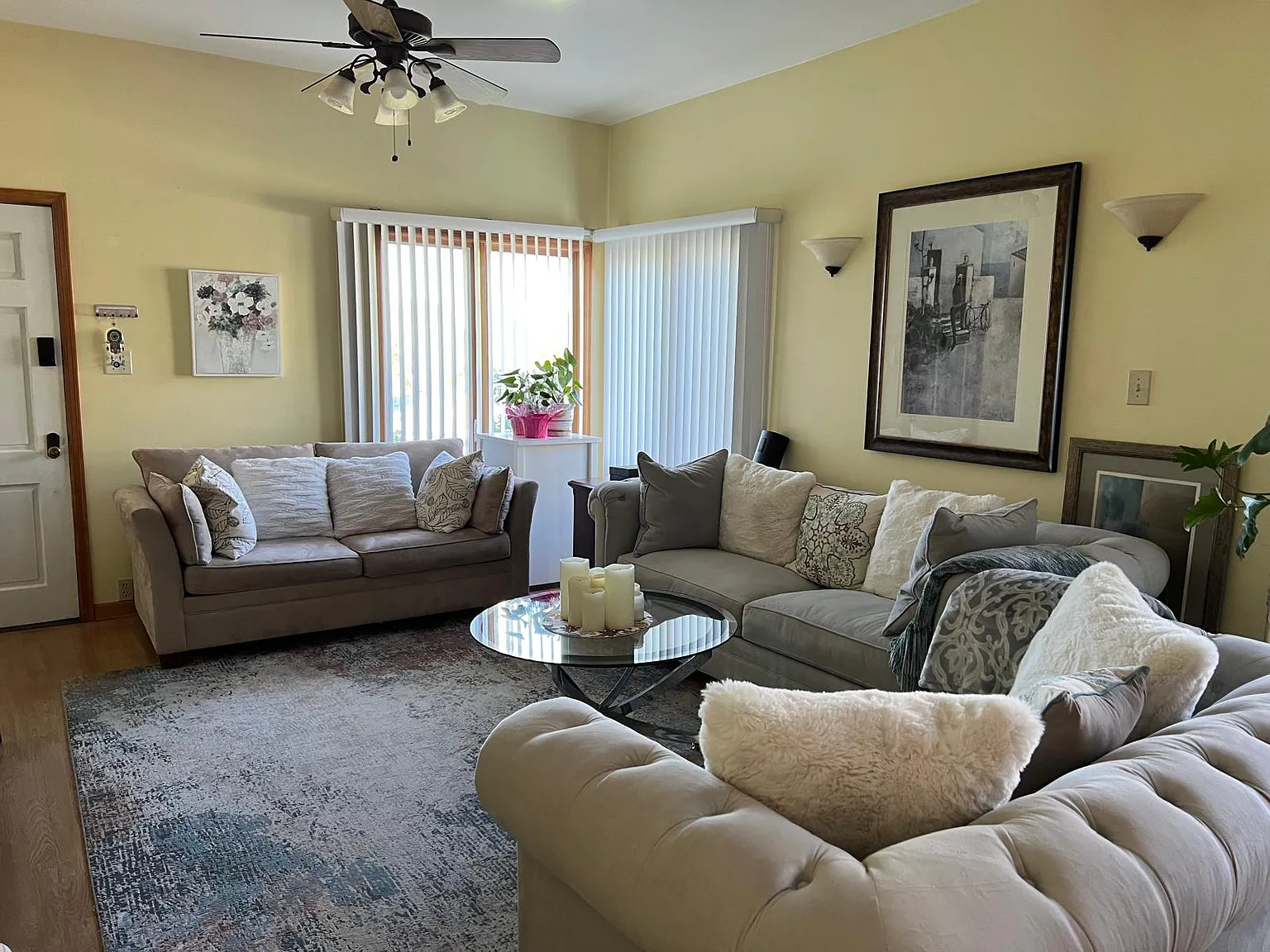 2 bed, 1195 sqft, $2,600 — Photo 3