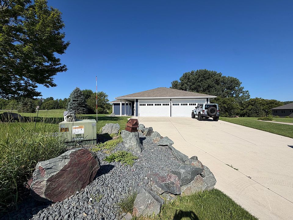 1st image of 1740 Bay Oaks Dr