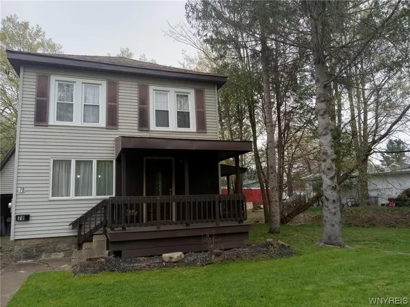 78 Pine St, Franklinville, NY 14737