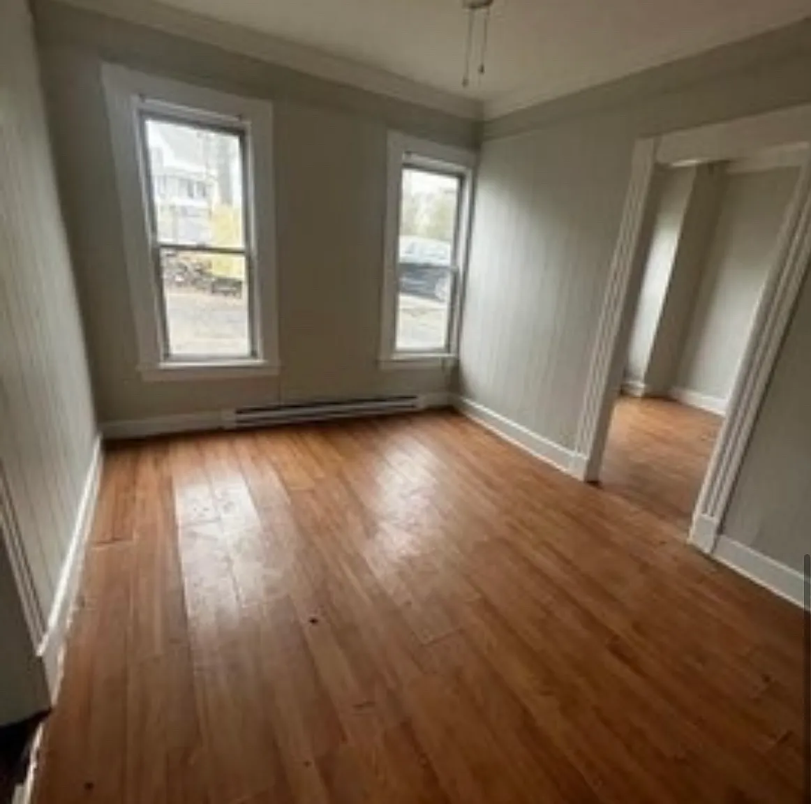 2 bed, 700 sqft, $1,500 — Photo 2