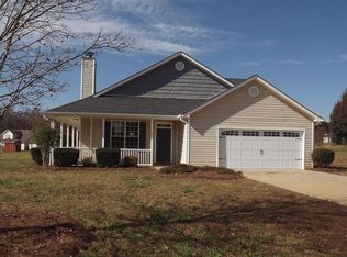 715 Strawflower Ln, Locust Grove, GA 30248