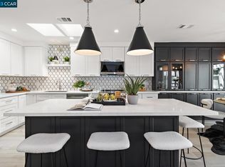 3209 Golden Rain Rd APT 4, Walnut Creek, CA 94595