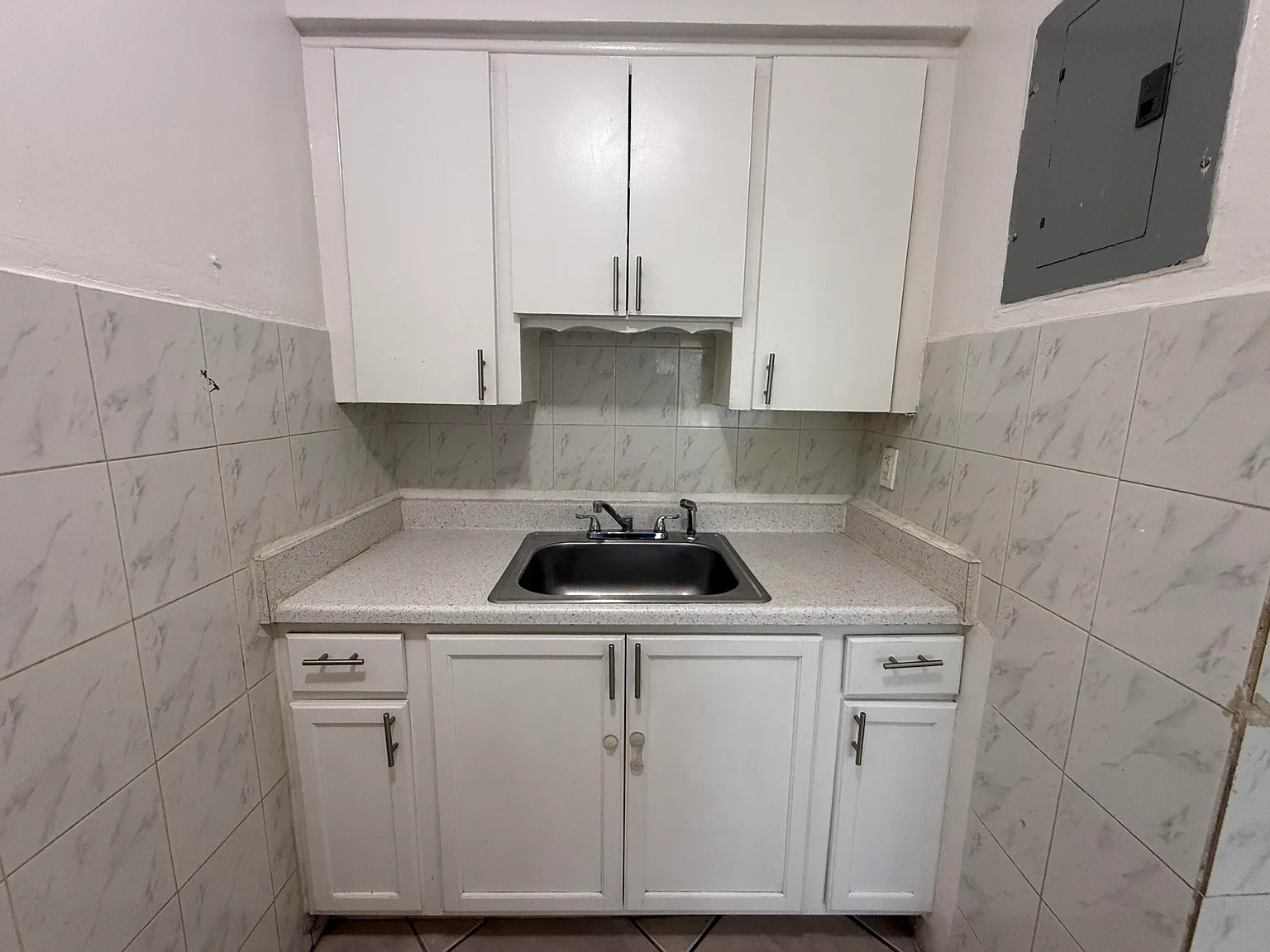 1 bed, 1.0 bath, 420 sqft, $1,349 — Photo 1