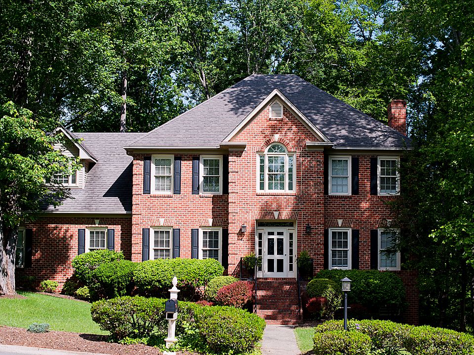 1st image of 205 Paddington Ct