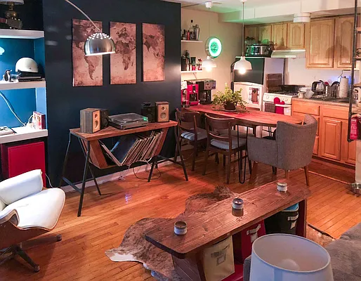 Rented by Kahen Properties | media 1
