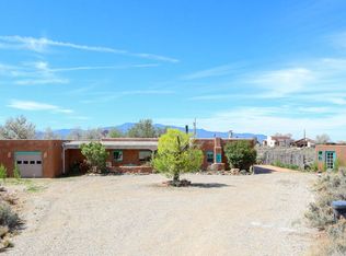 26 Eototo Rd, El Prado, NM 87529