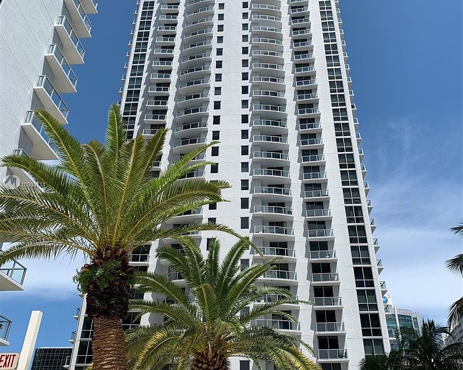 1st image of 1060 Brickell Ave APT 2213