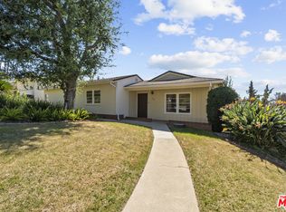 100 E Kenneth Rd, Glendale, CA 91207