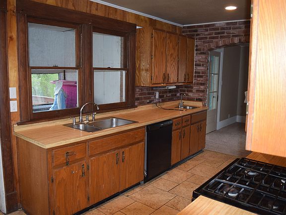 3rd image of 206 S Connor Ave
