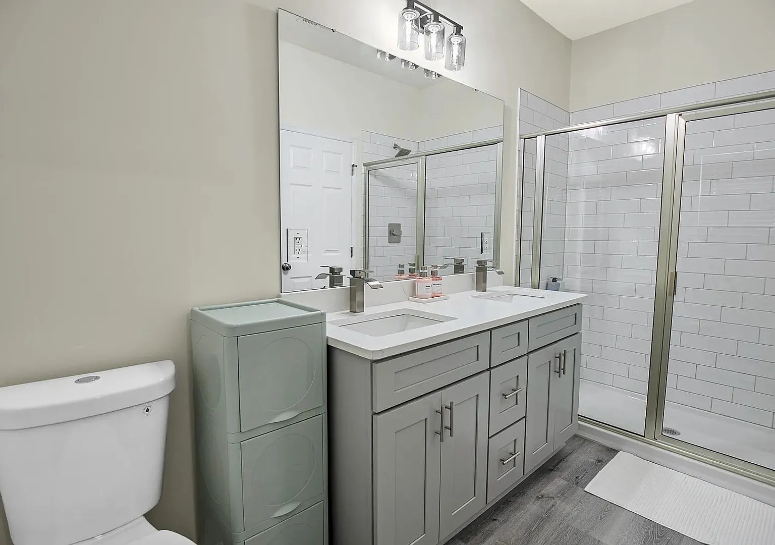 Room in 3 Bedroom Home in Charlotte — Photo 3