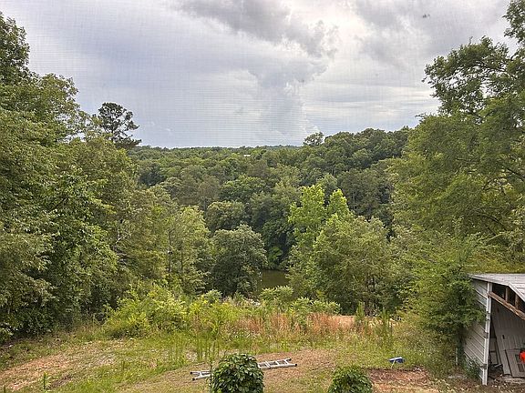 5th image of 355 E Lake Hill Dr