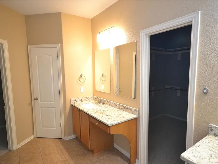 1705 Lions Den — Photo 12