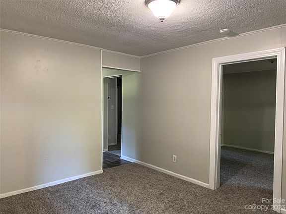 3rd image of 612 Scruggs St
