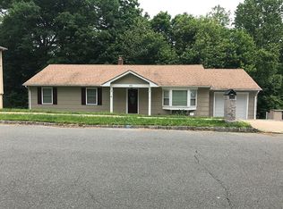 108 Lionshead Dr W, Wayne, NJ