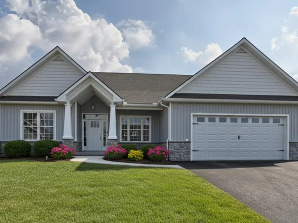 18 Rolling Meadow Rd, Lebanon, PA 17046