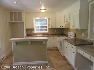 6941 Woodstock Dr, Charlotte, NC 28210