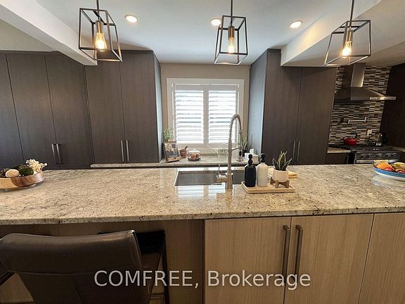 5th image of 2093 Boake St