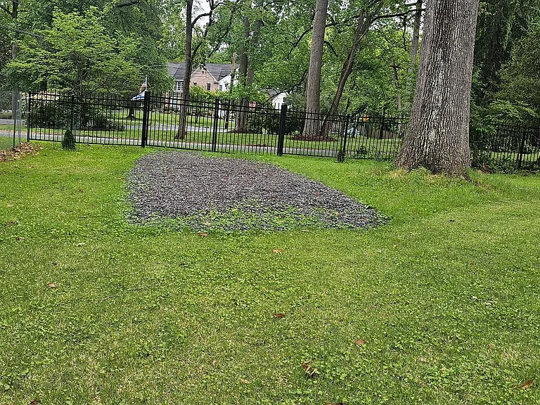 401 Stonington Rd — Photo 15