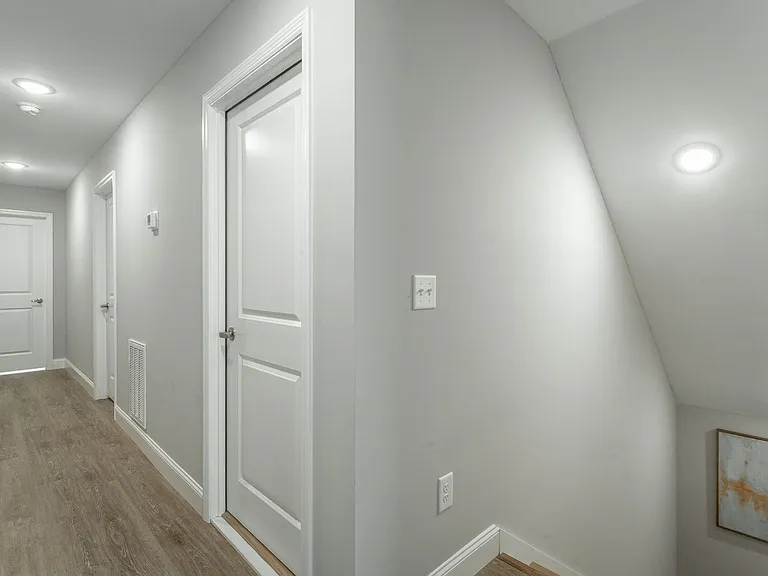 594 Strong Ave — Photo 44