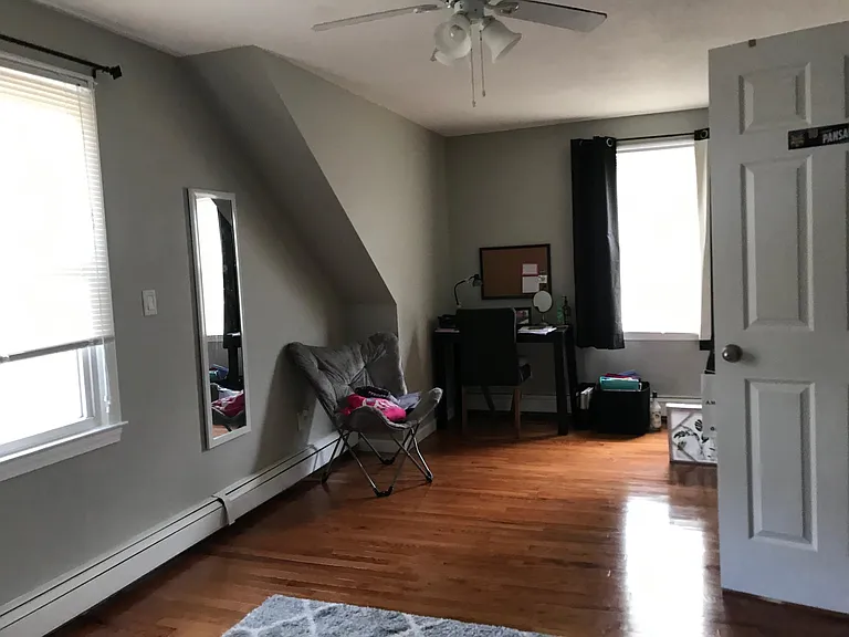 2nd floor bedroom