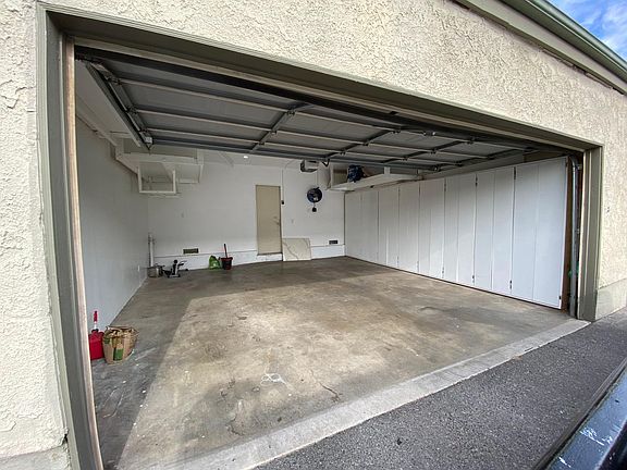 3rd image of 9555 Sepulveda Blvd Unit 5