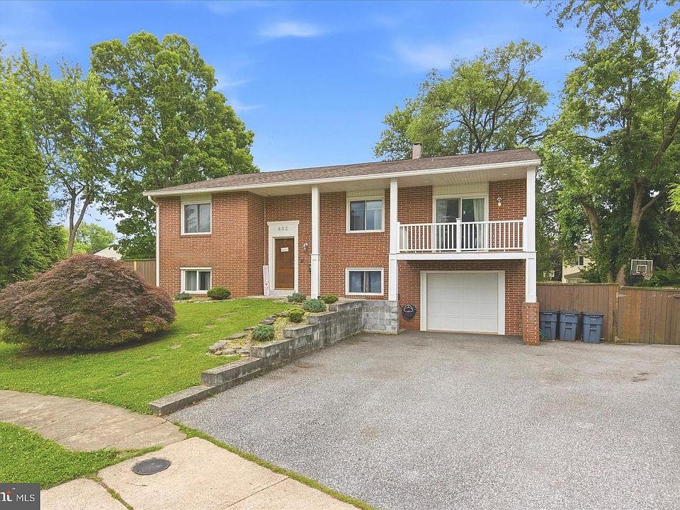 1st image of 602 Monterey Ct