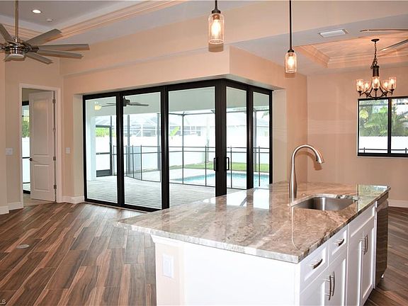 5th image of 4214 SW 14th Pl