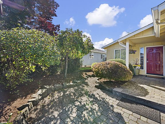 2nd image of 2092 Four Oaks Grange Rd