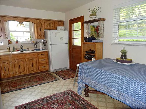 2nd image of 233 Brookwood Rd