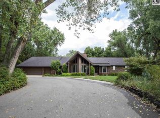36 Linksland Dr, Hutchinson, KS 67502