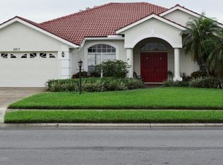 5817 Carriage Dr, Sarasota, FL 34243