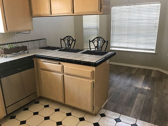 3rd image of 13180 Schooner Dr