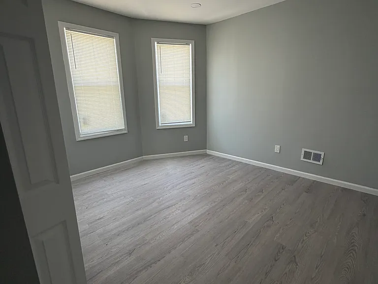 264-2666 Harrison St #1 — Photo 9