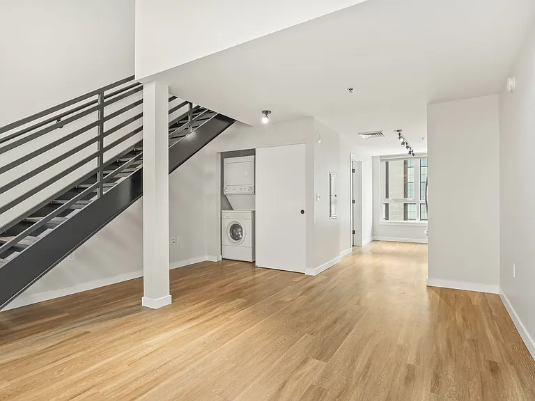 Asa Flats and Lofts — Photo 44