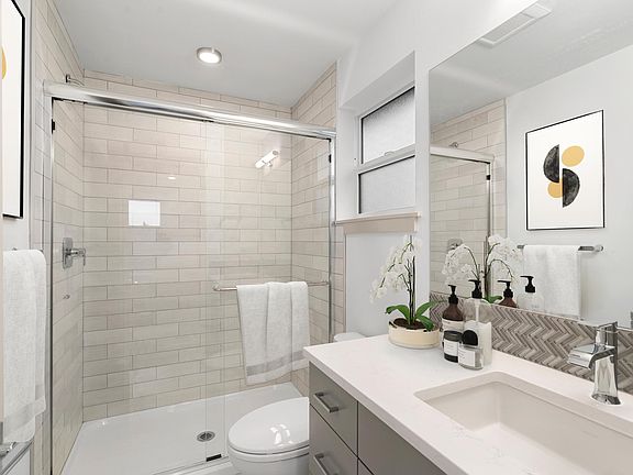 5th image of 5004 Latona Ave NE #C